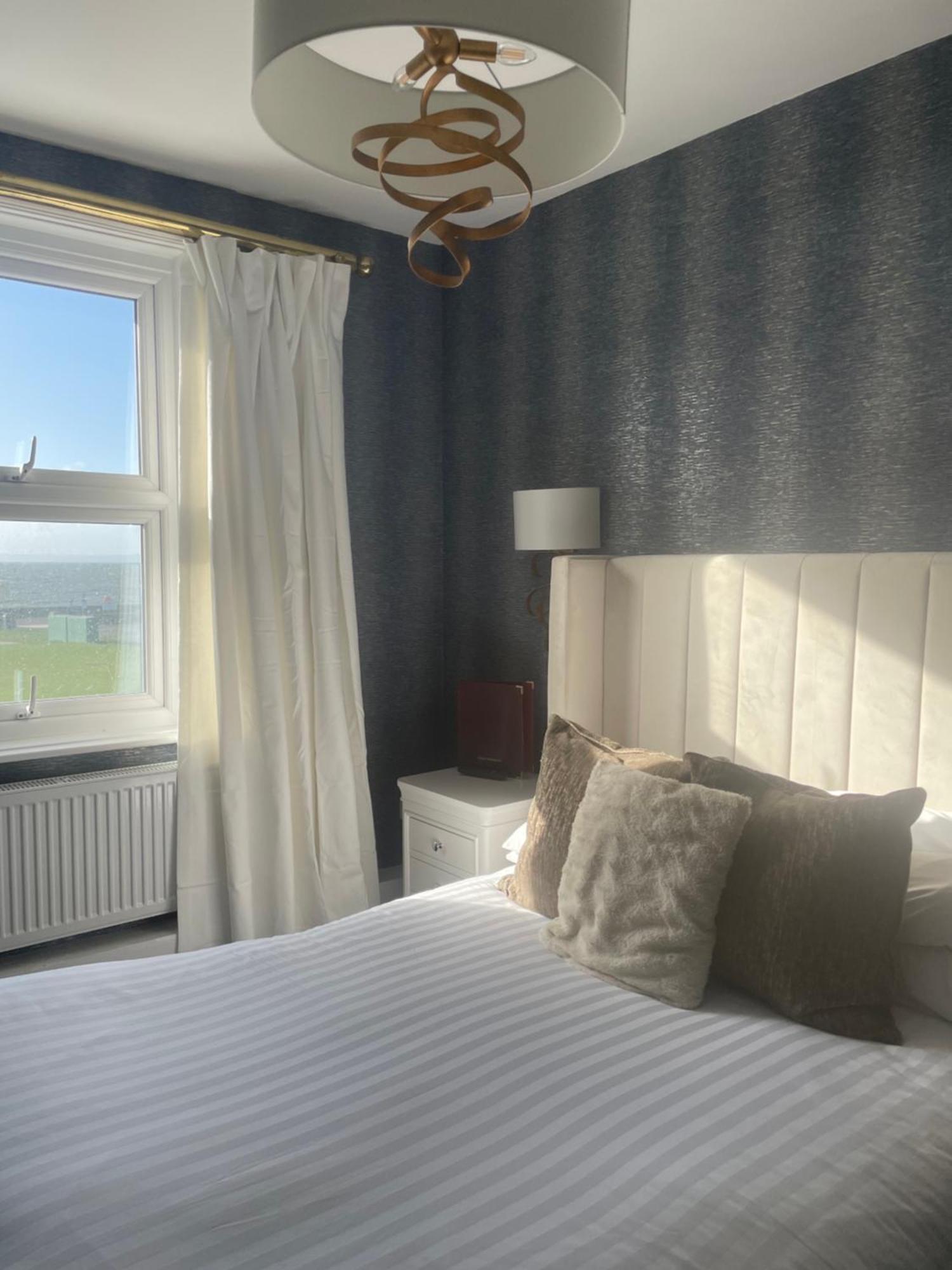 The Lilly Restaurant With Rooms Llandudno Buitenkant foto