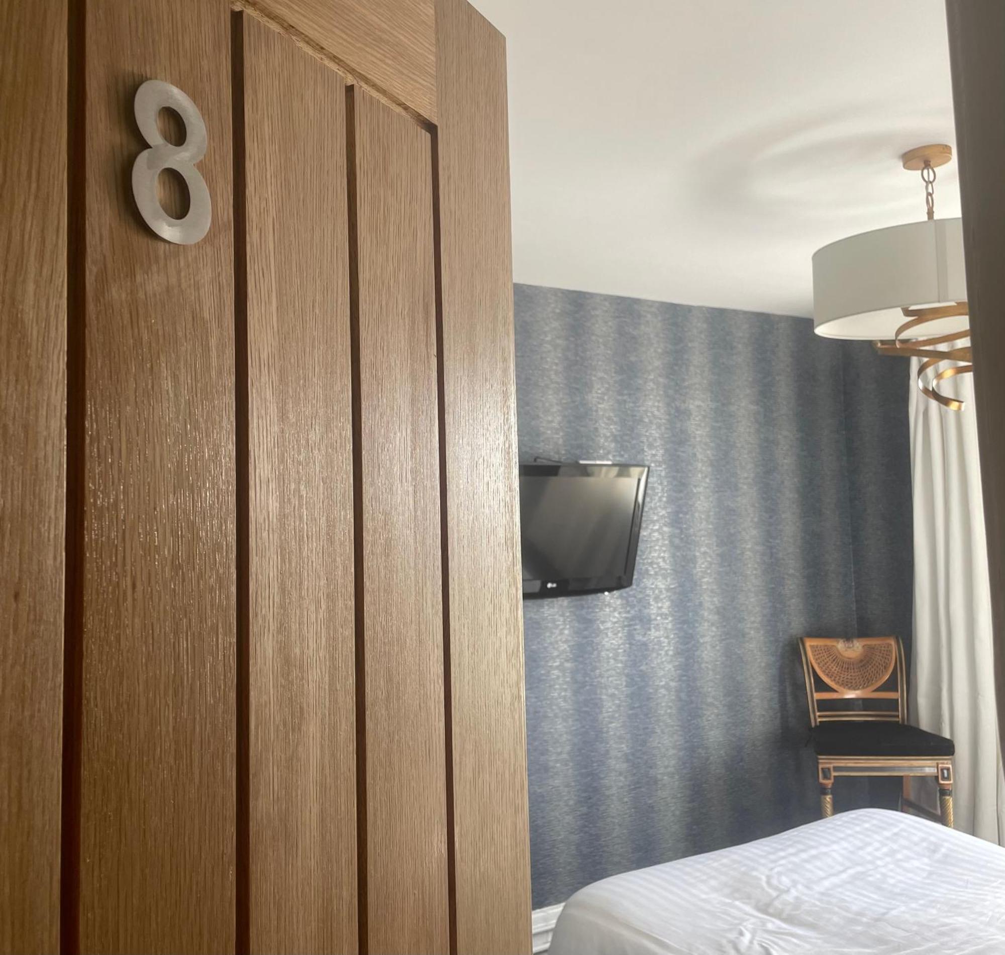 The Lilly Restaurant With Rooms Llandudno Buitenkant foto