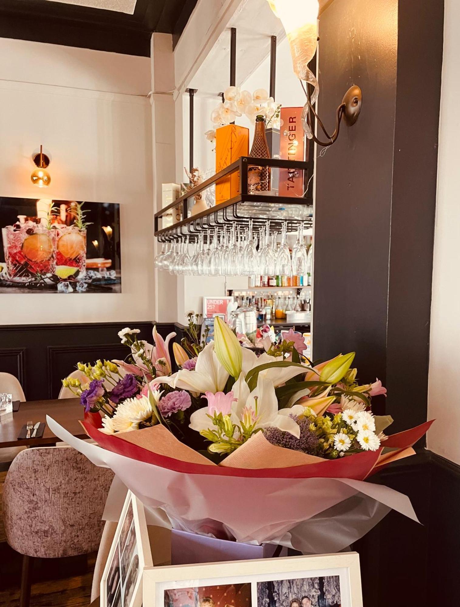 The Lilly Restaurant With Rooms Llandudno Buitenkant foto