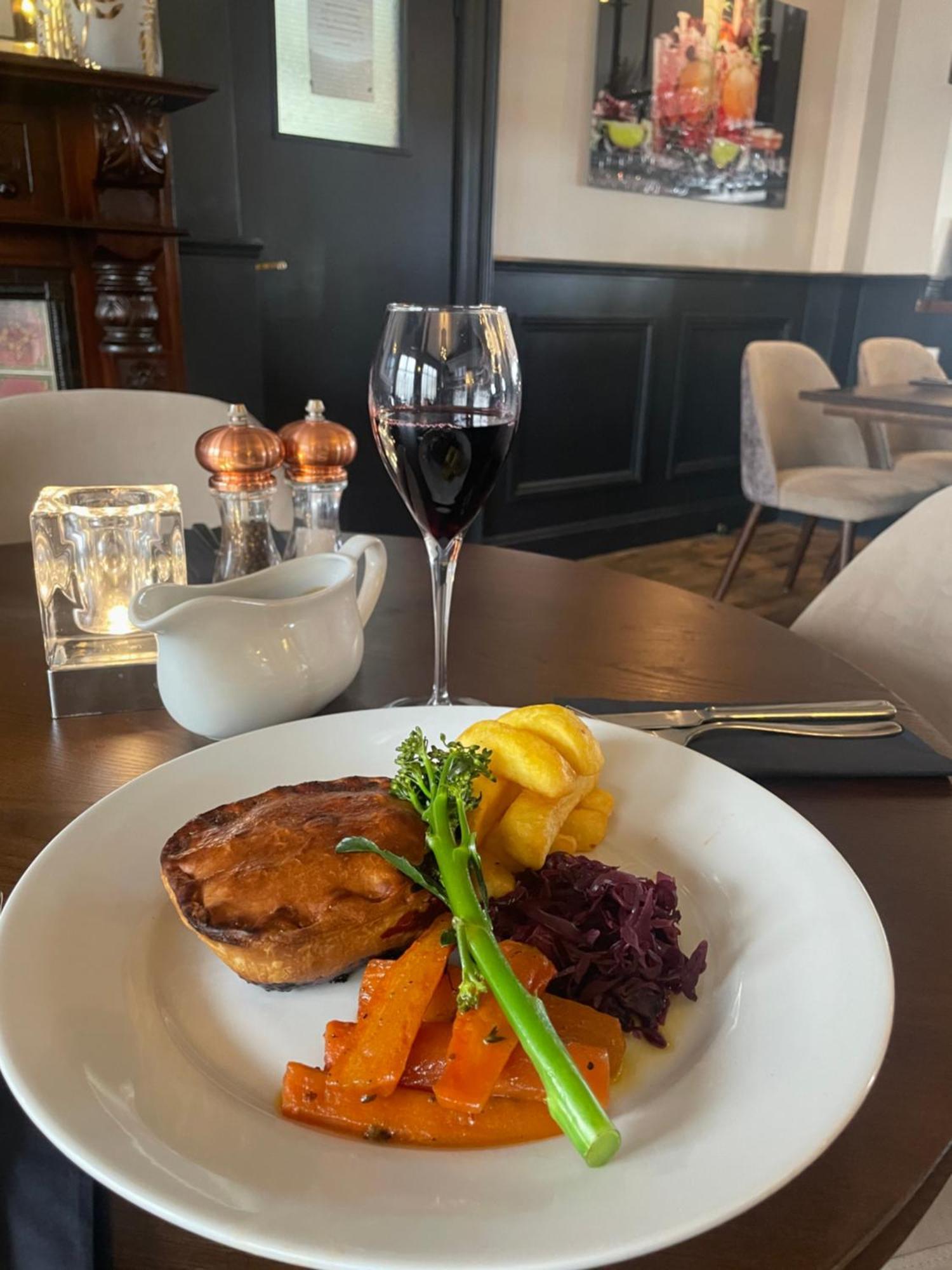 The Lilly Restaurant With Rooms Llandudno Buitenkant foto